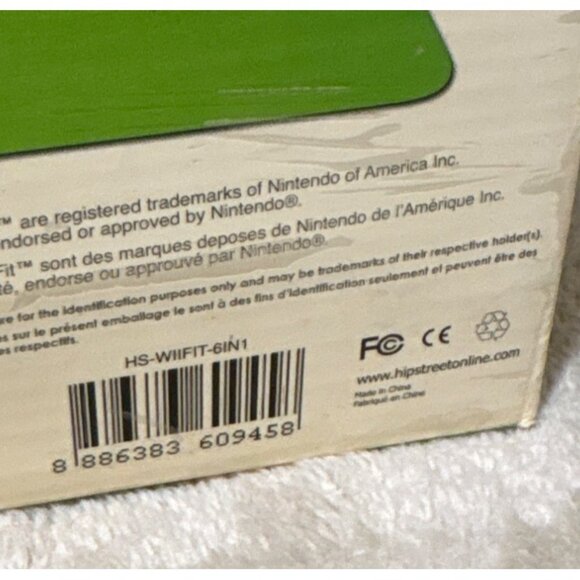 6-In-1 Fitness Pack For Wii Fit With Mat Bag Socks Bands & More - Picture 9 of 16